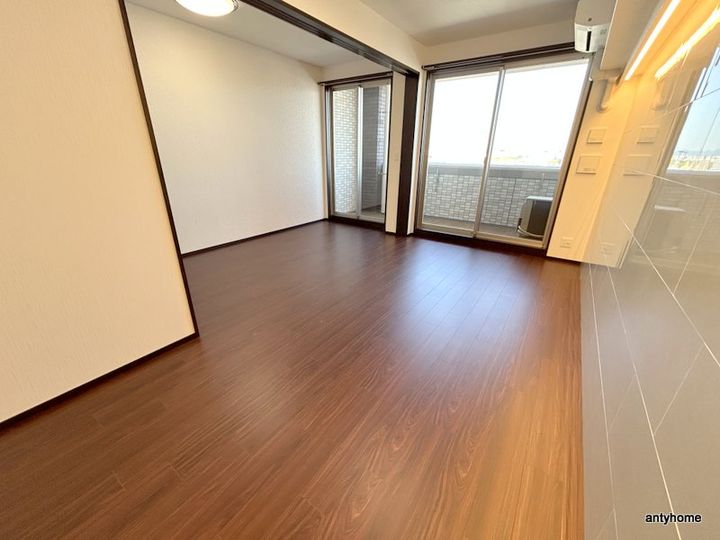 大阪府大阪市住吉区万代東3丁目(マンション)の賃貸物件の居間