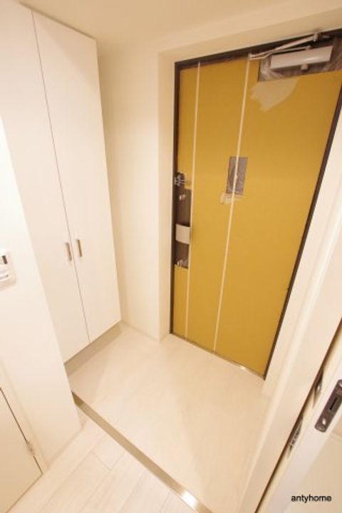 大阪府大阪市北区西天満4丁目(マンション)の賃貸物件の玄関