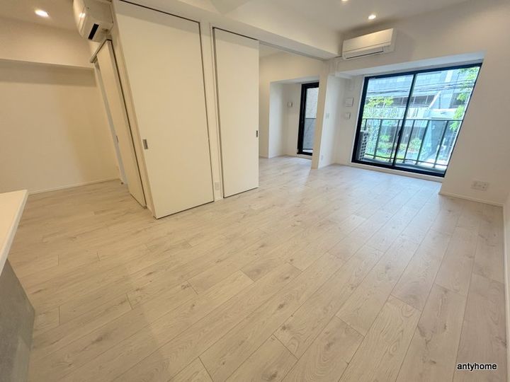 大阪府大阪市中央区北新町(マンション)の賃貸物件の居間