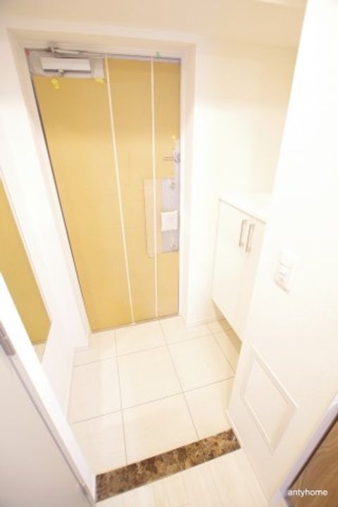 レジュールアッシュ桜宮リバーコートの玄関