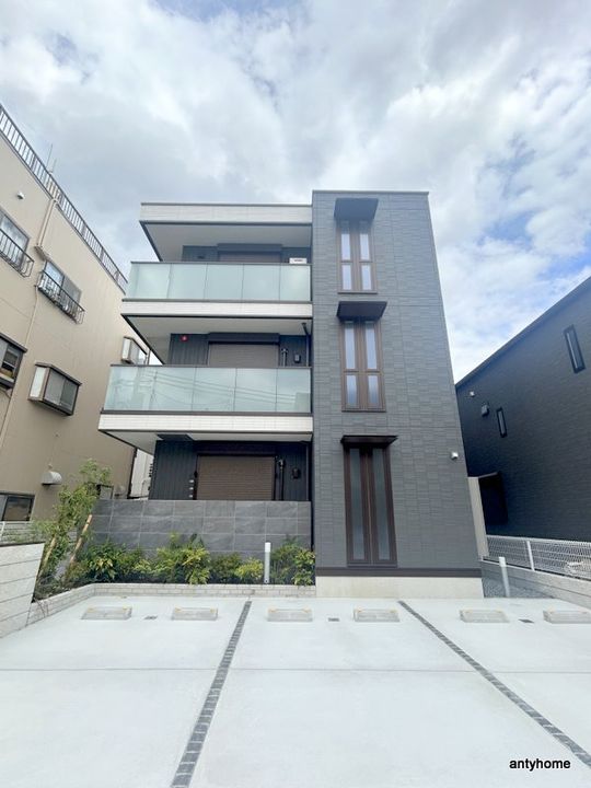 クラシスト泉町の外観