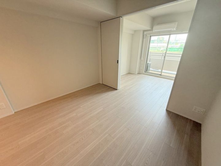 大阪府吹田市芳野町(マンション)の賃貸物件の居間