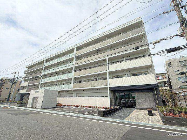 大阪府吹田市芳野町(マンション)の賃貸物件の外観