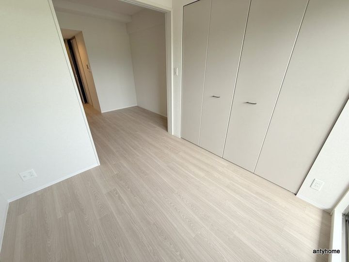 大阪府吹田市芳野町(マンション)の賃貸物件の寝室