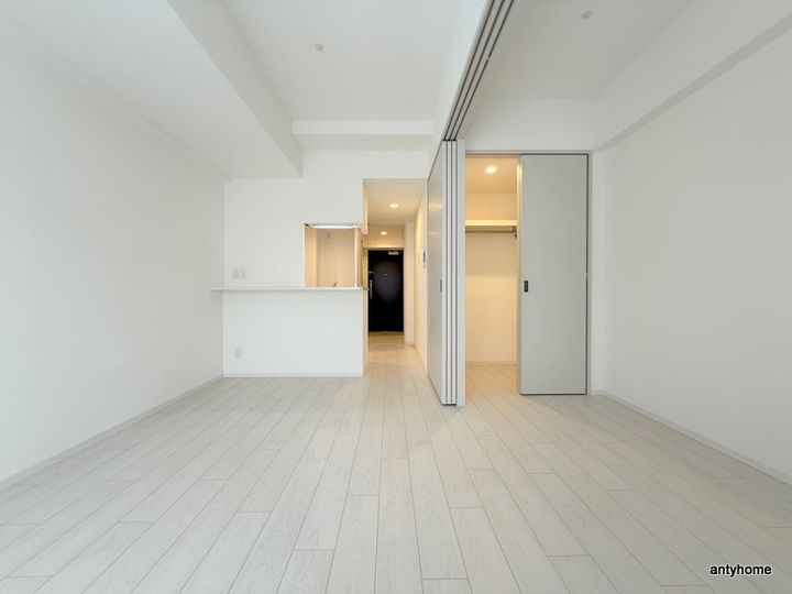 大阪府吹田市芳野町(マンション)の賃貸物件の居間