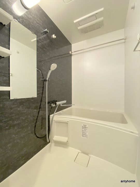 S-RESIDENCE堺筋本町Deuxの風呂