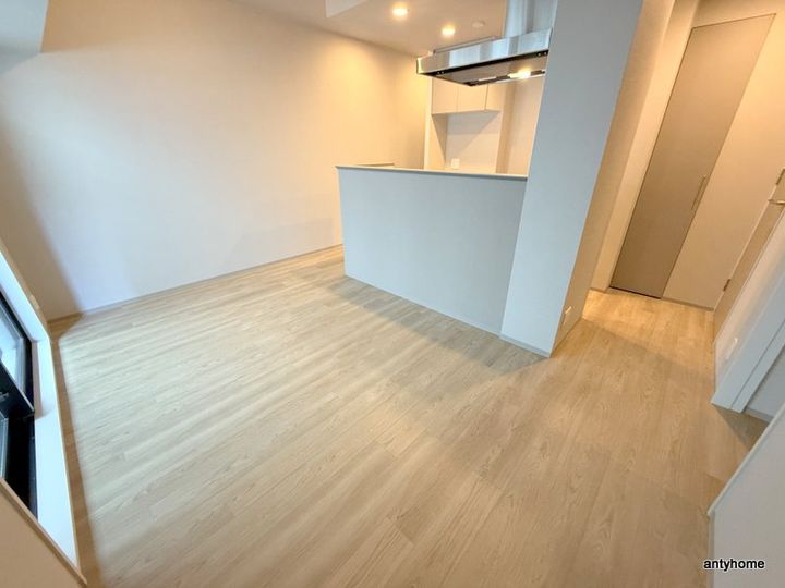 アーバネックス天満橋Frontの居間