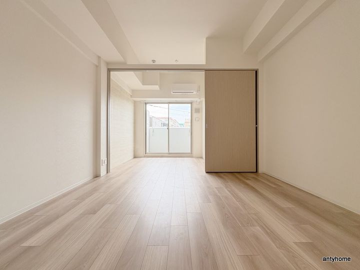 ArtizA緑地公園の居間