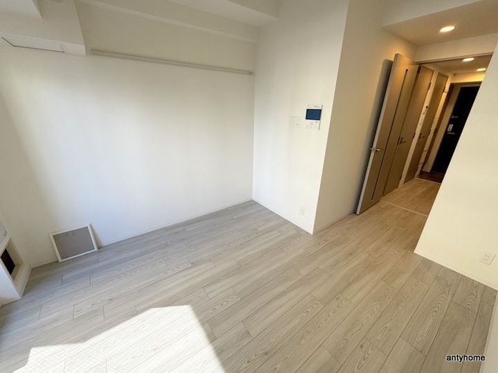 大阪府大阪市中央区谷町1丁目(マンション)の賃貸物件の居間