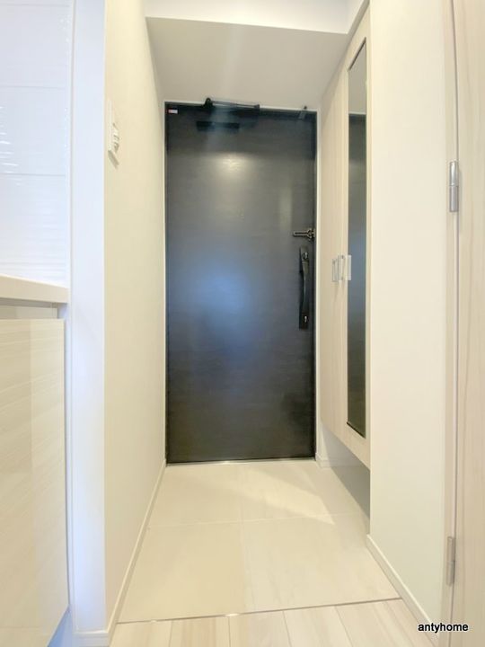 S-RESIDENCE堺筋本町Deuxの玄関