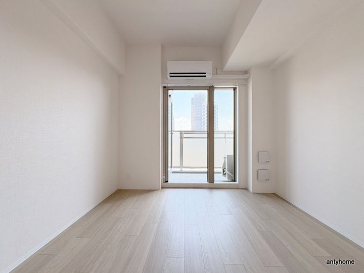 エスリード弁天町NORTH RESIDENCEの居間