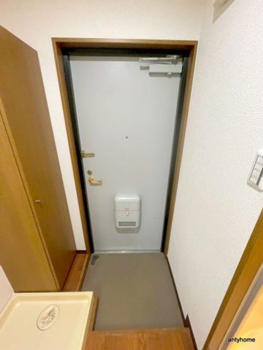 大阪府大阪市西淀川区出来島1丁目(マンション)の賃貸物件の玄関