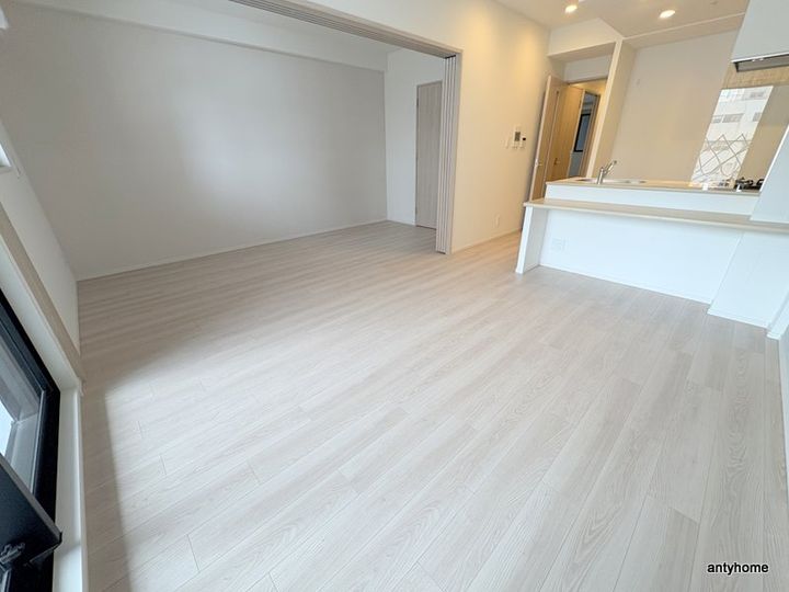 スプランディッド梅田グランノースの居間