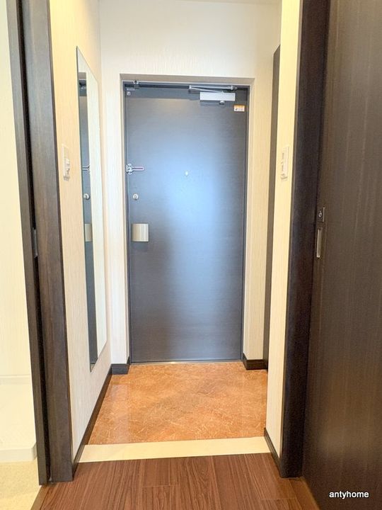 プレジオ永和ASIANの玄関