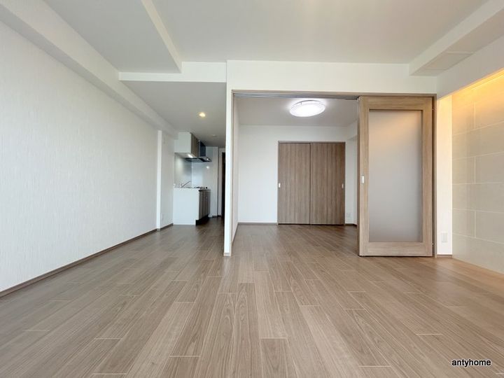 大阪府東大阪市高井田元町2丁目(マンション)の賃貸物件の居間