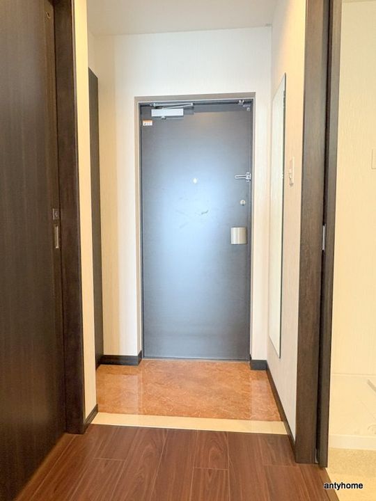 プレジオ永和ASIANの玄関