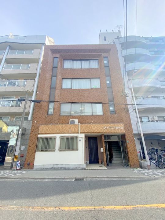 アイリス三井ビルの外観