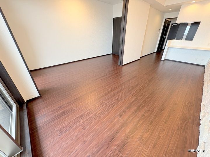 大阪府東大阪市高井田元町2丁目(マンション)の賃貸物件の居間