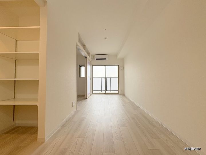 大阪府大阪市西区本田2丁目(マンション)の賃貸物件の居間