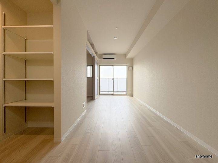 大阪府大阪市西区本田2丁目(マンション)の賃貸物件の居間