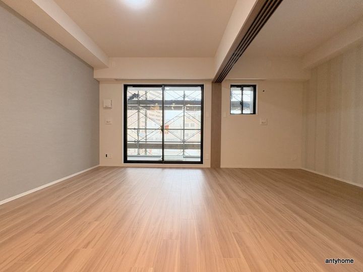 スプランディッド梅田グランノースの居間