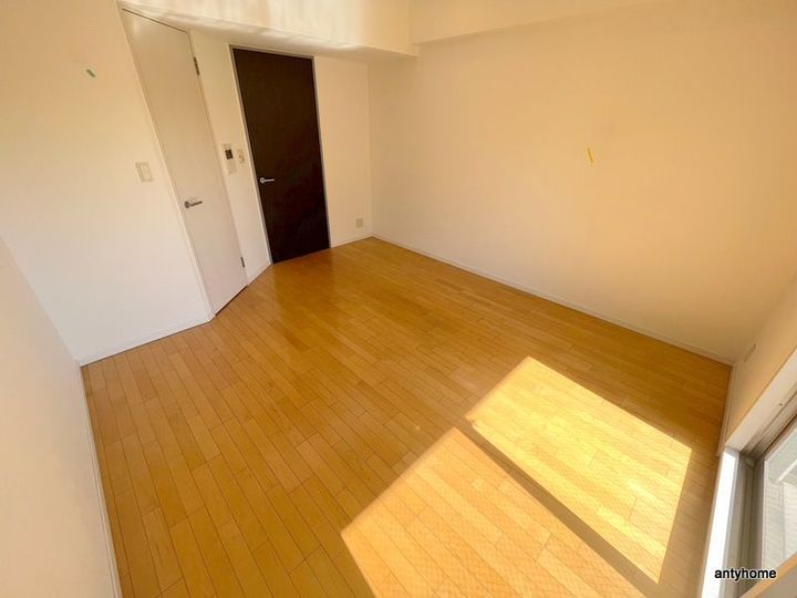 レジュールアッシュ福島の居間
