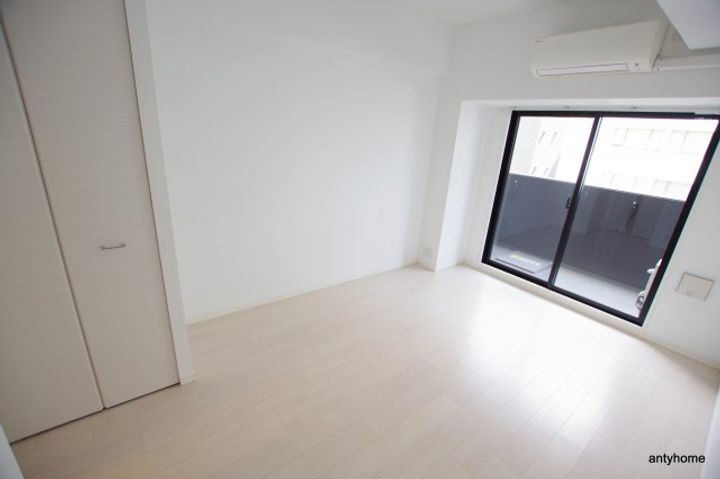 S-RESIDENCE新大阪駅前の寝室