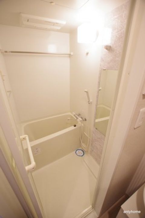 S-RESIDENCE新大阪駅前の風呂