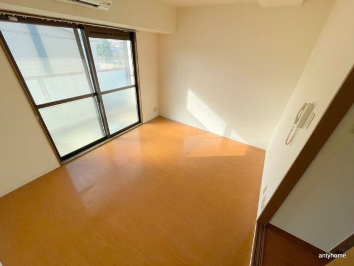 ハイムタケダT-8の居間