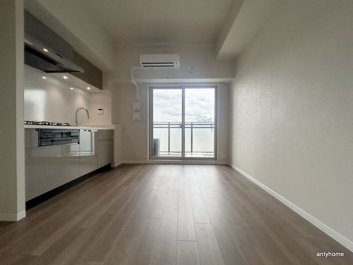 S-RESIDENCE天満橋arの居間