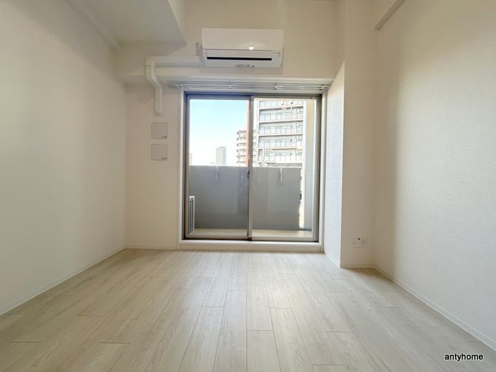 エスリード難波AGREAの居間