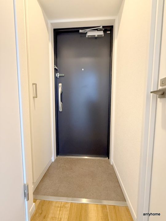 大阪府大阪市都島区御幸町1丁目(マンション)の賃貸物件の玄関