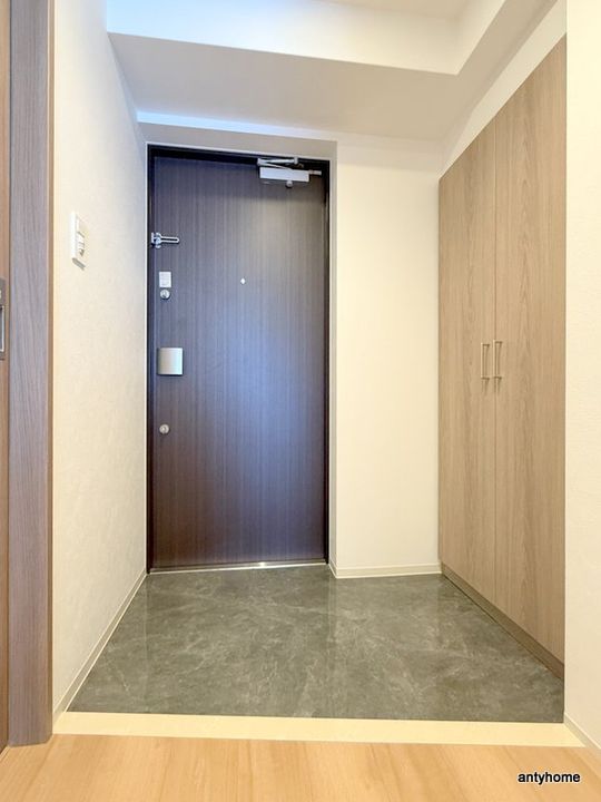 VITA荒本の玄関