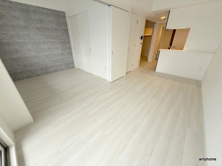 セレニテフラン新大阪の居間