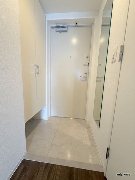 大阪府大阪市淀川区西宮原1丁目(マンション)の賃貸物件の玄関