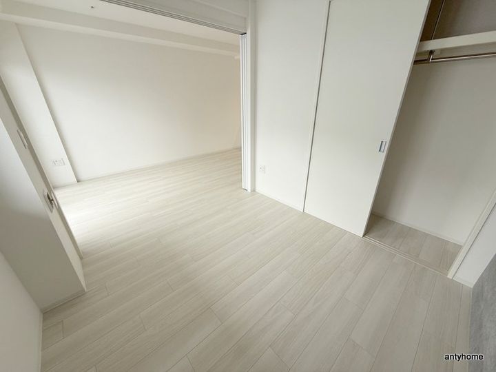 セレニテフラン新大阪の寝室