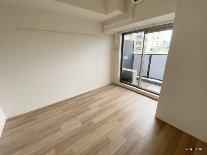 プレサンス大阪ゲートシティの居間