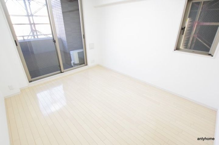 エスティメゾン京橋の居間