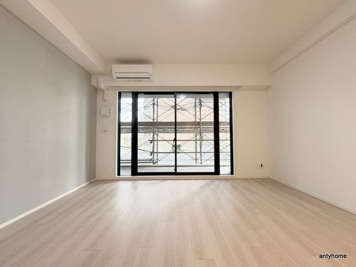 大阪府大阪市北区大淀中5丁目(マンション)の賃貸物件の居間