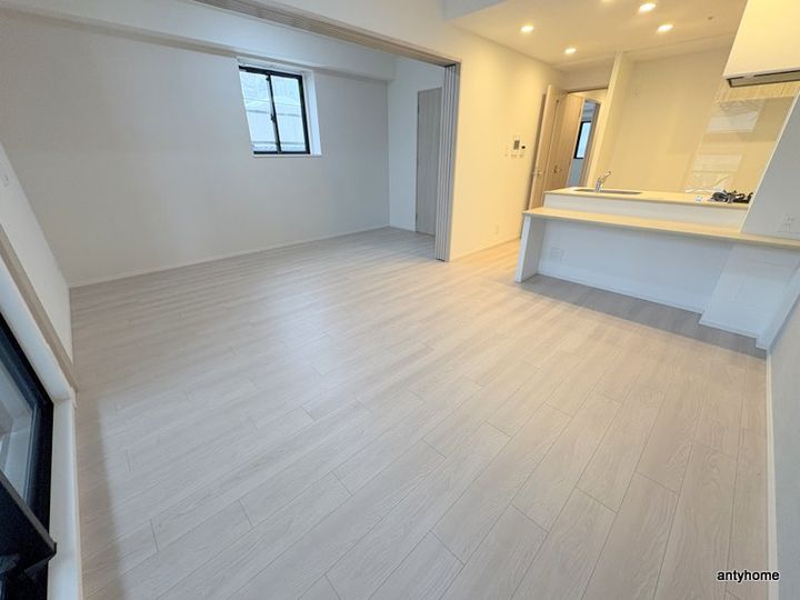 スプランディッド梅田グランノースの居間