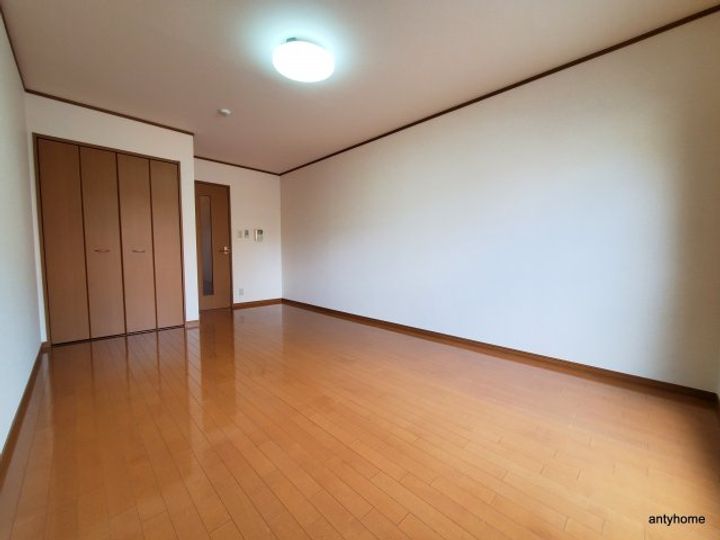 大阪府大阪市西淀川区野里2丁目(アパート)の賃貸物件の居間