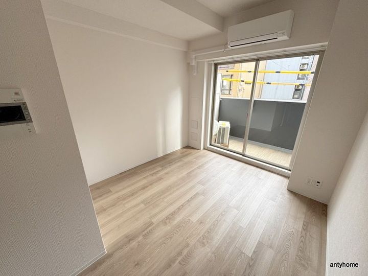 エスリード新大阪ザ・プレミアEASTの寝室