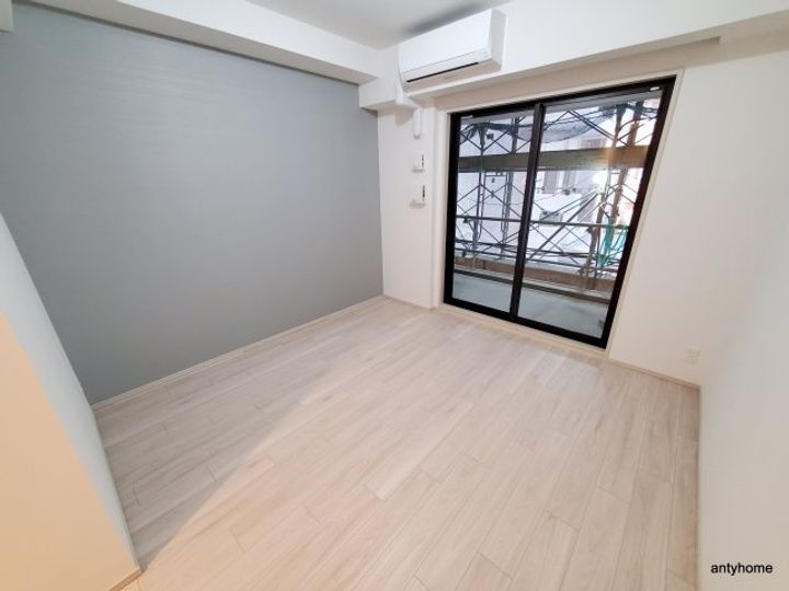 大阪府大阪市浪速区戎本町1丁目(マンション)の賃貸物件の居間
