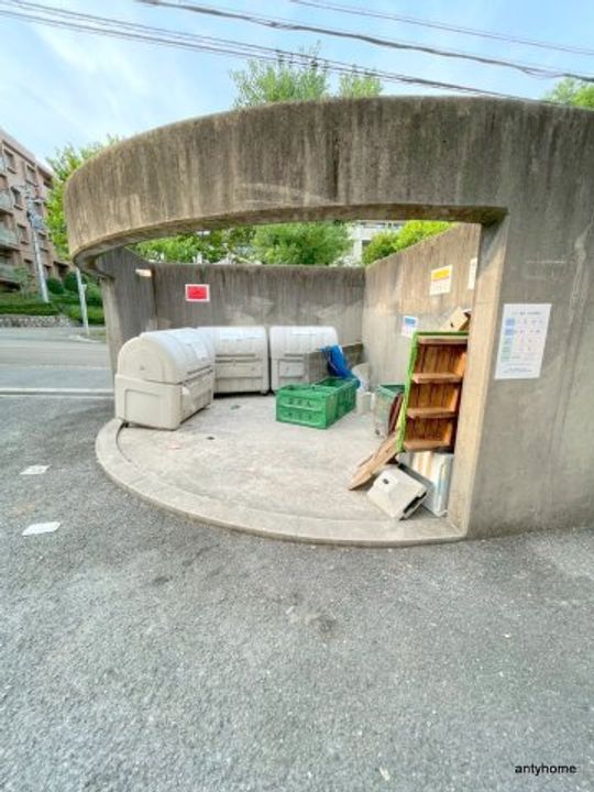 大阪府吹田市古江台5丁目(マンション)の賃貸物件の外観