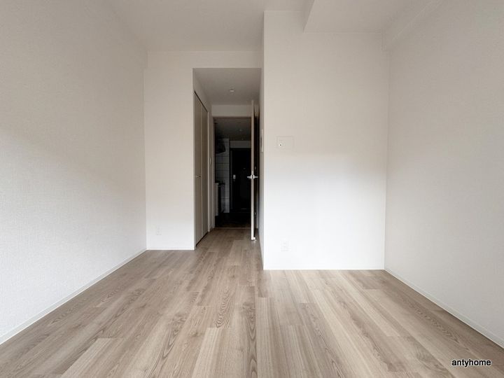 エスリード新大阪ザ・プレミアEASTの居間