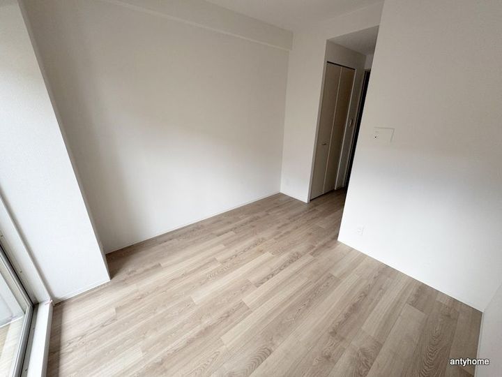 エスリード新大阪ザ・プレミアEASTの寝室