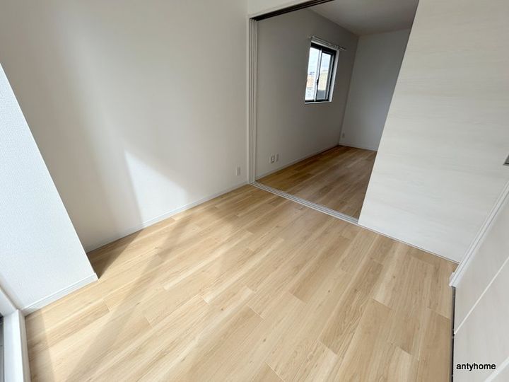 Raffine大阪九条の寝室