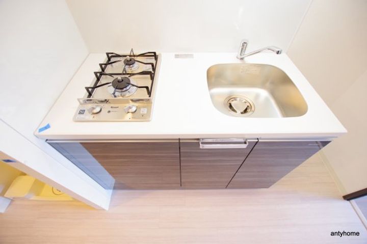 プレサンス新大阪イオリアのキッチン