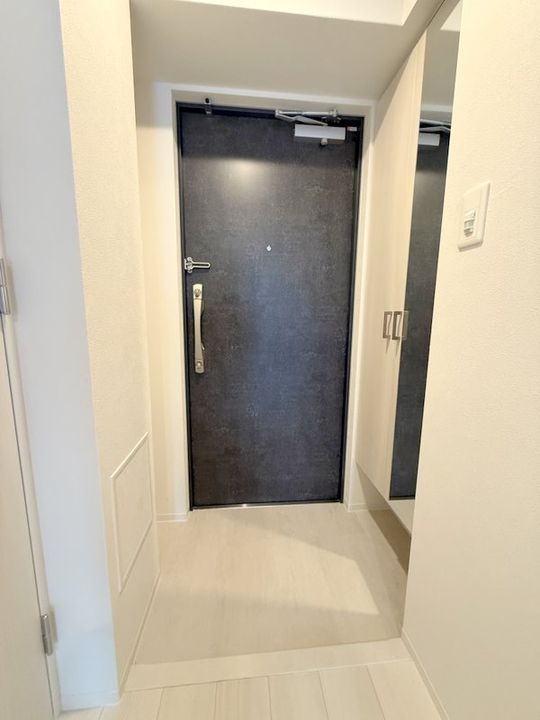 大阪府大阪市城東区中浜2丁目(マンション)の賃貸物件の玄関