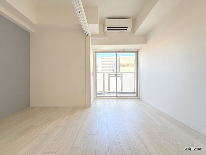 大阪府大阪市浪速区日本橋東1丁目(マンション)の賃貸物件の居間